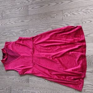 Beautiful burgundy velvet dress by another story💕